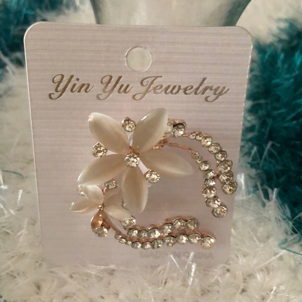 Rose Gold Brooch Pin NWT